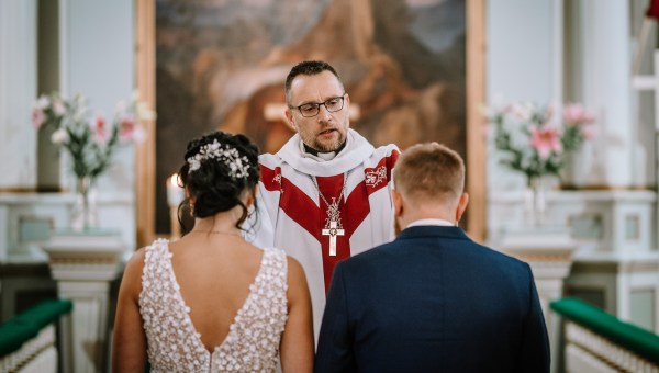 Corner Item Image - Algunos consejos clave para la boda de novios modernos